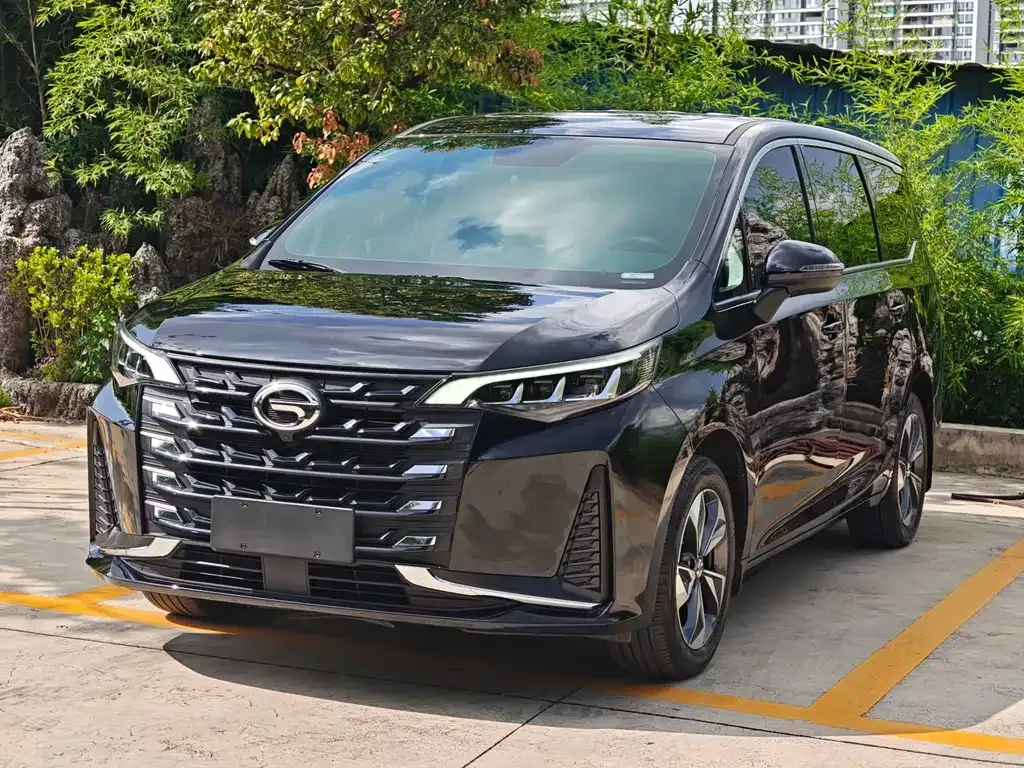 GAC Motor Trumpchi M6 — фото 1