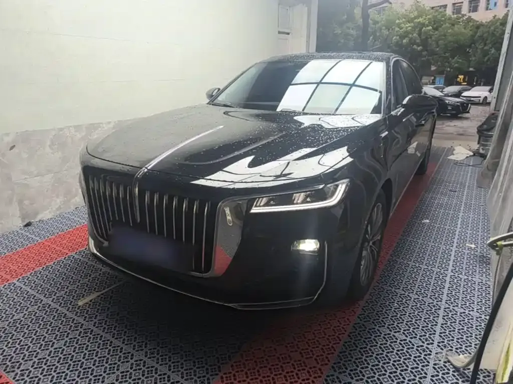 Hongqi H9 — фото 1