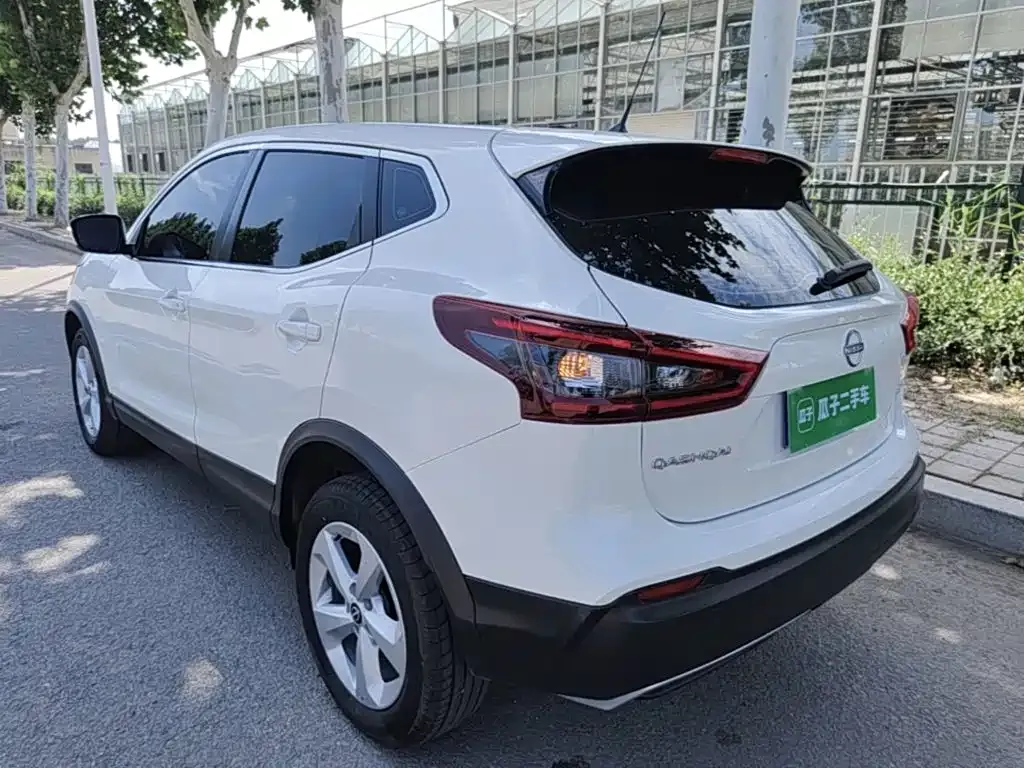 Nissan Qashqai — фото 6