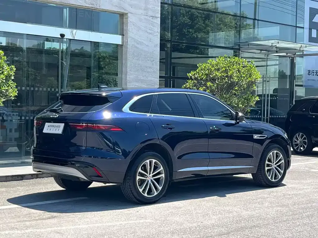 Jaguar F-PACE — фото 5