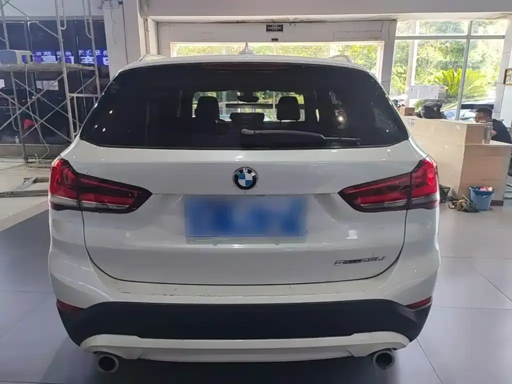 BMW X1 — фото 10