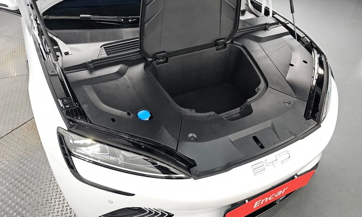BYD Seal — фото 10