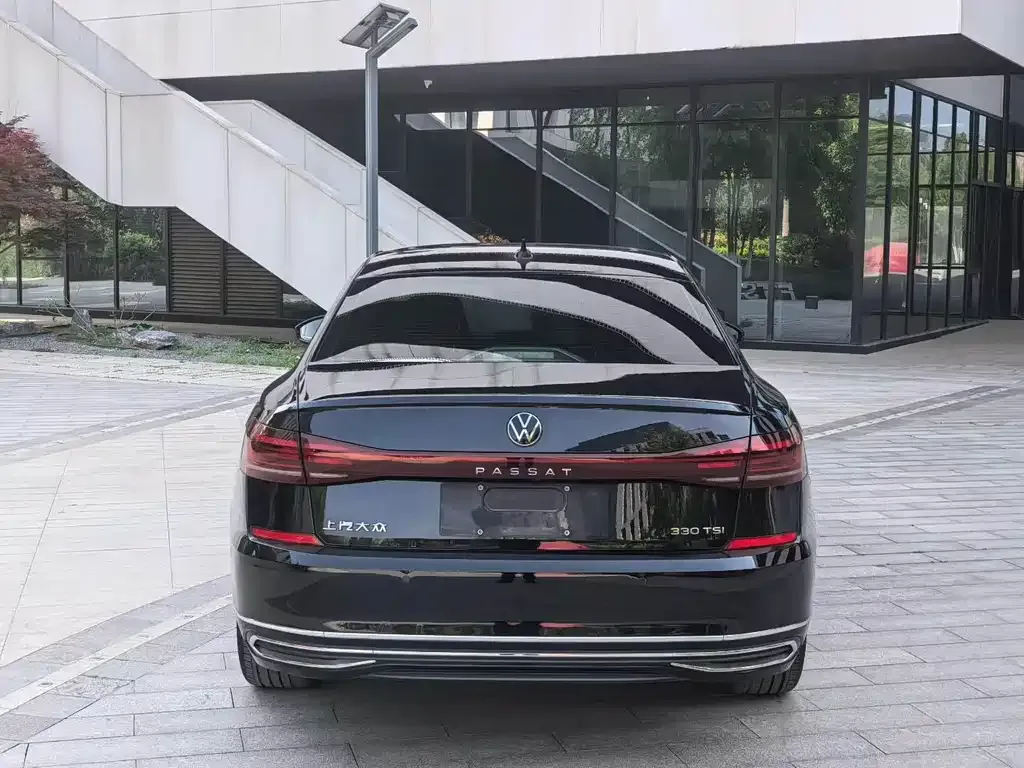 Volkswagen Passat — фото 3