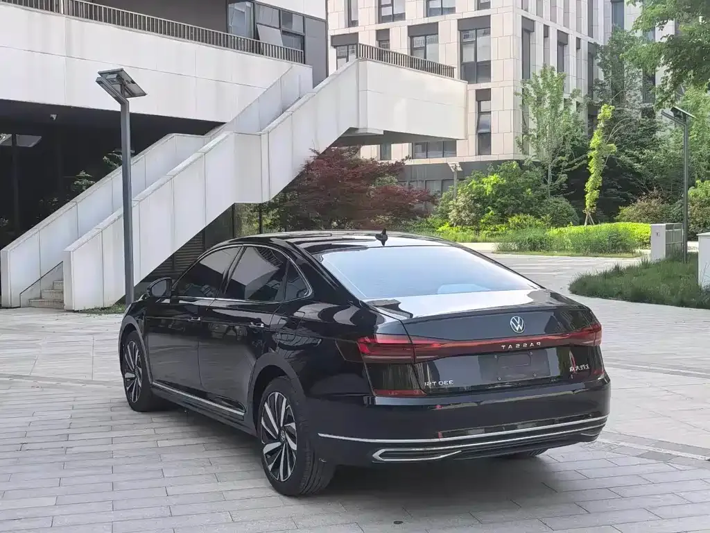 Volkswagen Passat — фото 2