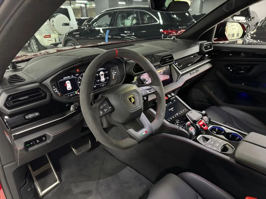 Lamborghini Urus — фото 2