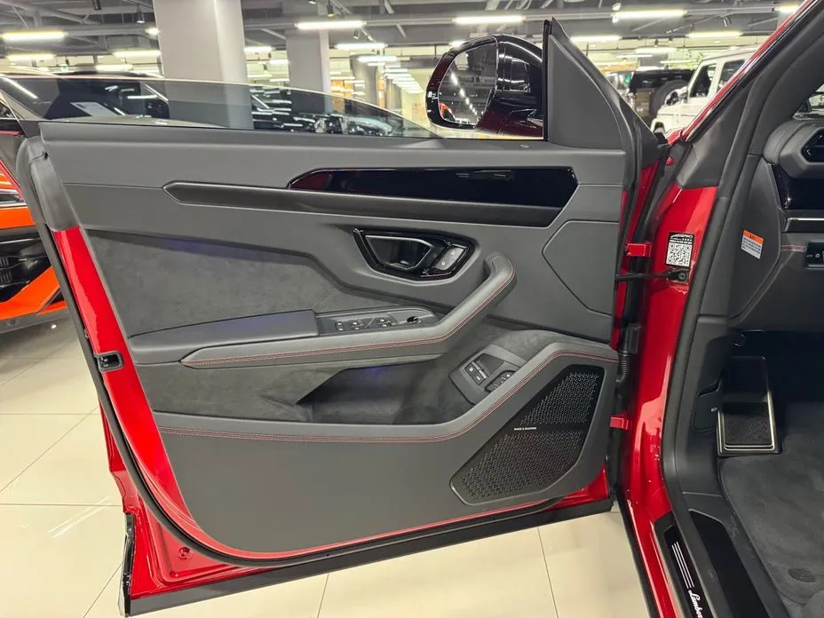 Lamborghini Urus — фото 9
