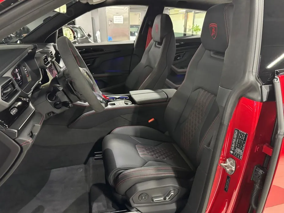 Lamborghini Urus — фото 7