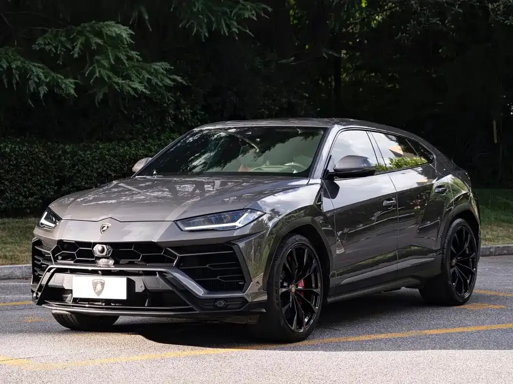 Lamborghini Urus — фото 1