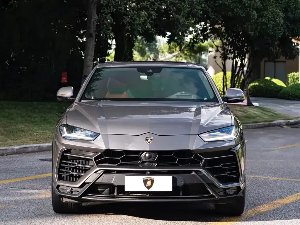 Lamborghini Urus — фото 3