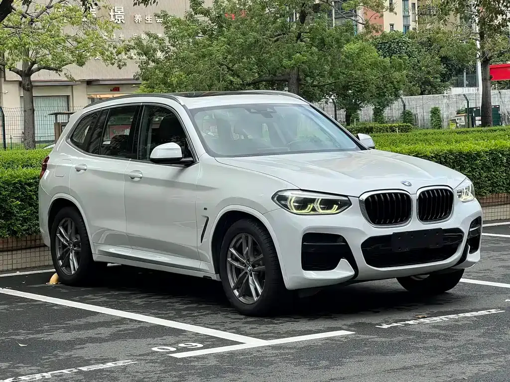 BMW X3 — фото 7