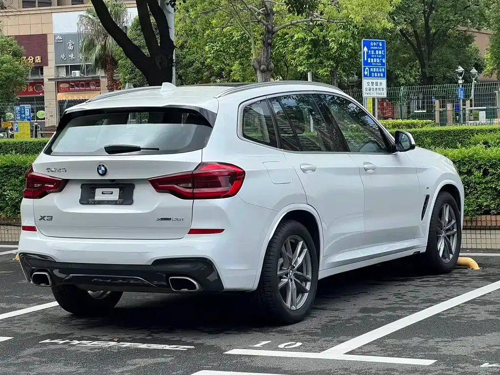 BMW X3 — фото 9