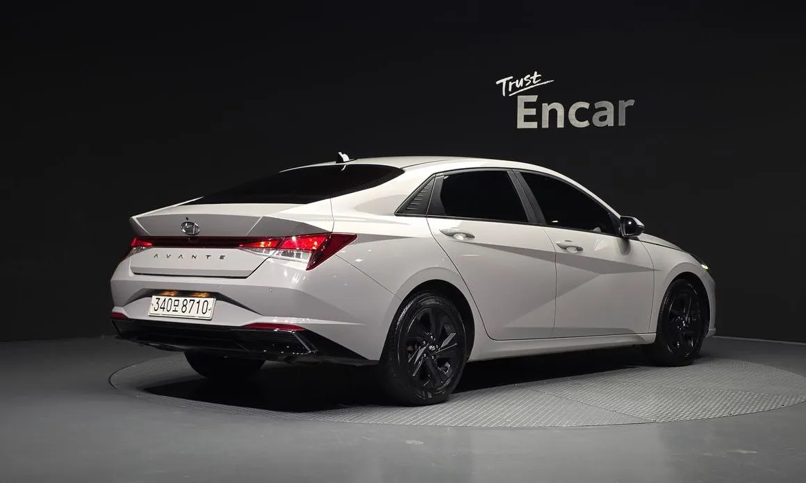 Hyundai AVANTE — фото 4