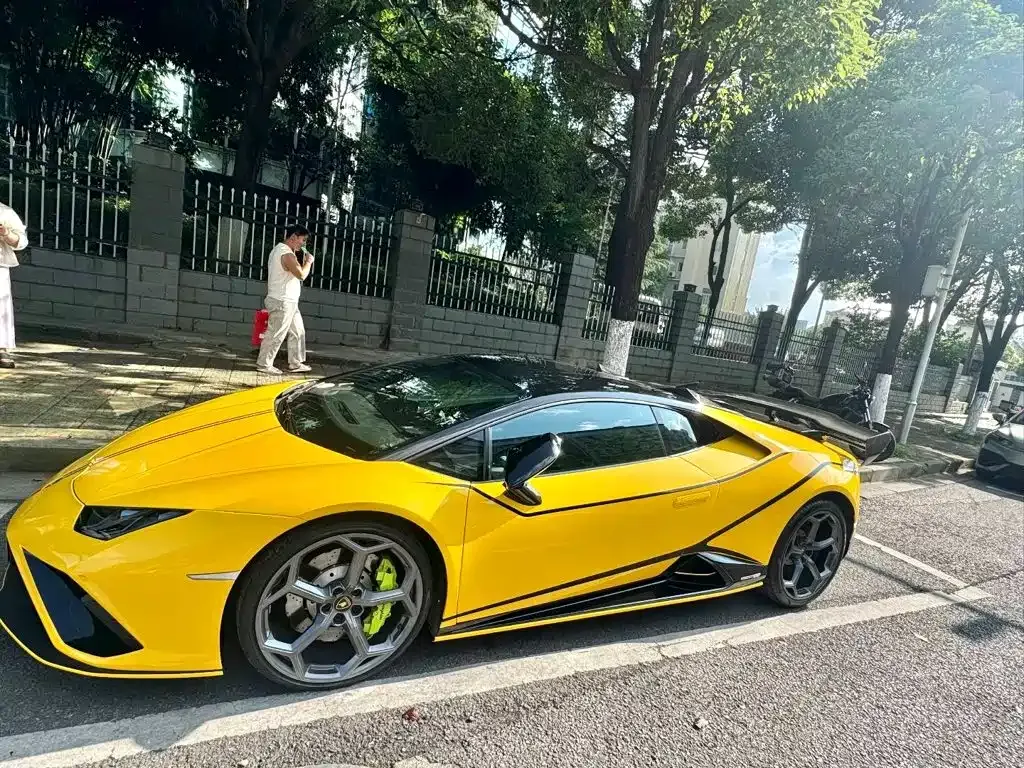 Lamborghini Huracan — фото 10