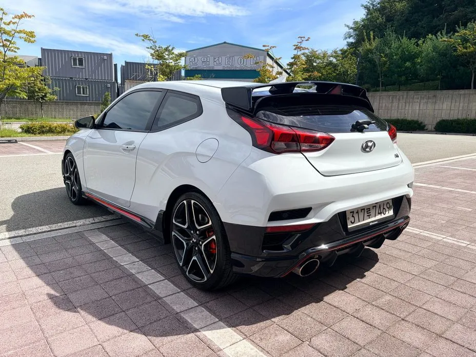 Hyundai Veloster — фото 6