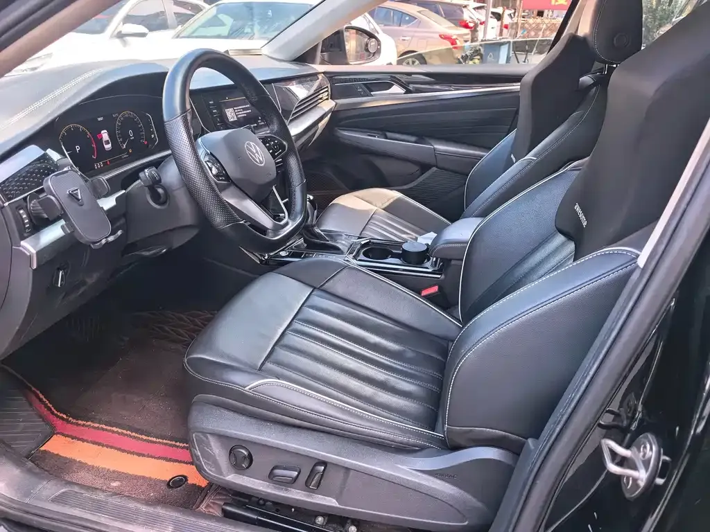 Volkswagen Passat — фото 8