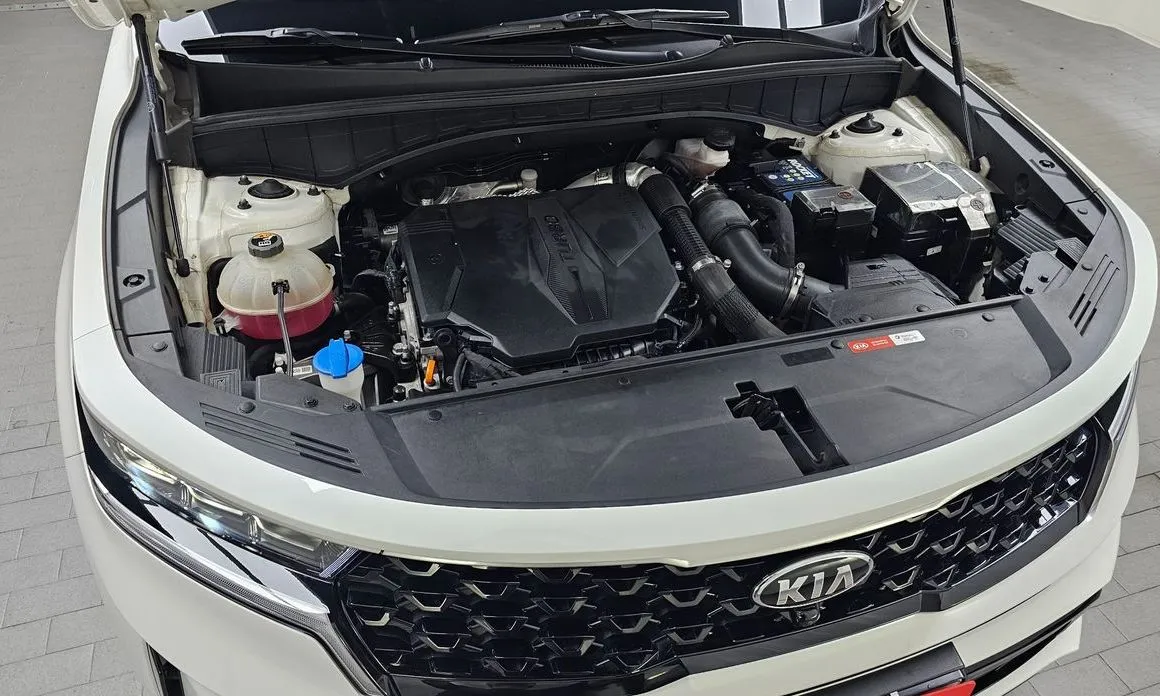 Kia Sorento — фото 8