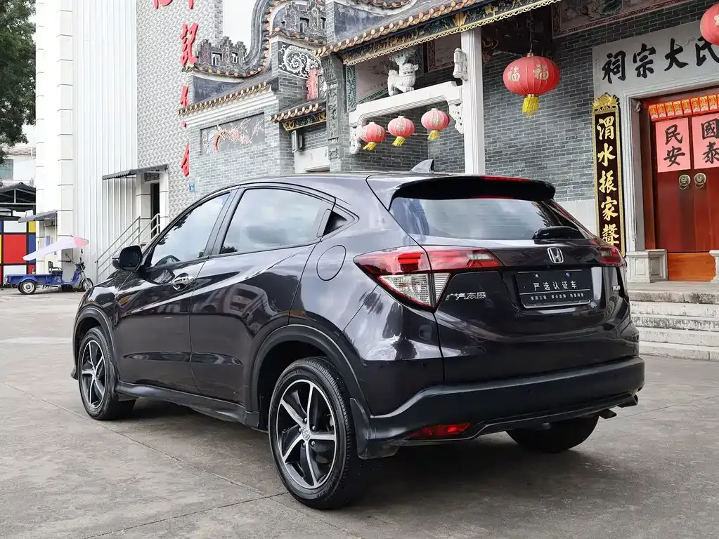 Honda Vezel — фото 9