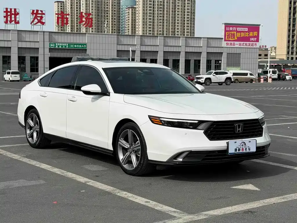 Honda Accord — фото 9