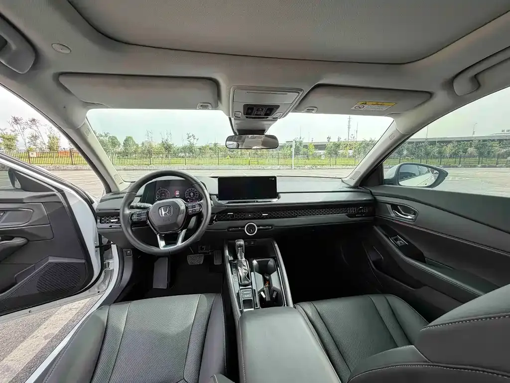 Honda Accord — фото 5