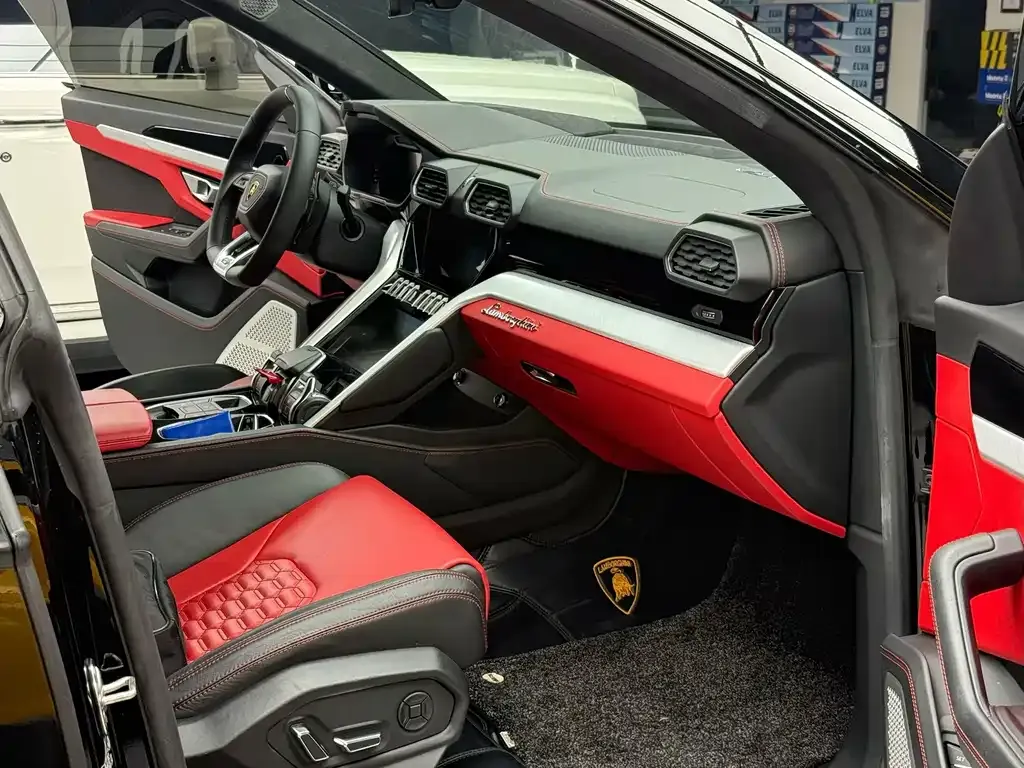 Lamborghini Urus — фото 5