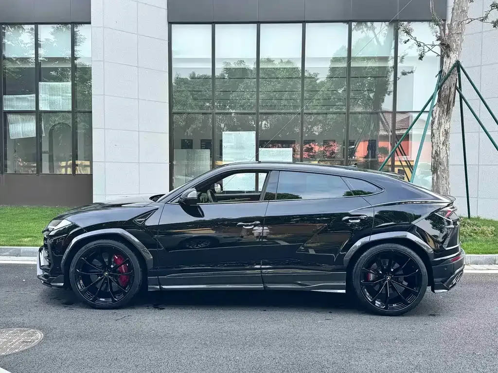 Lamborghini Urus — фото 3