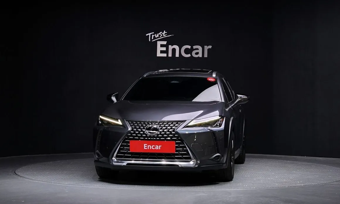 Lexus UX — фото 4