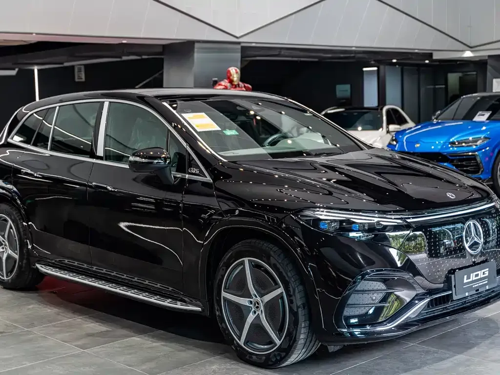 Mercedes-Benz EQS SUV — фото 9