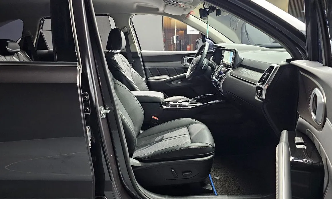 Kia Sorento — фото 8