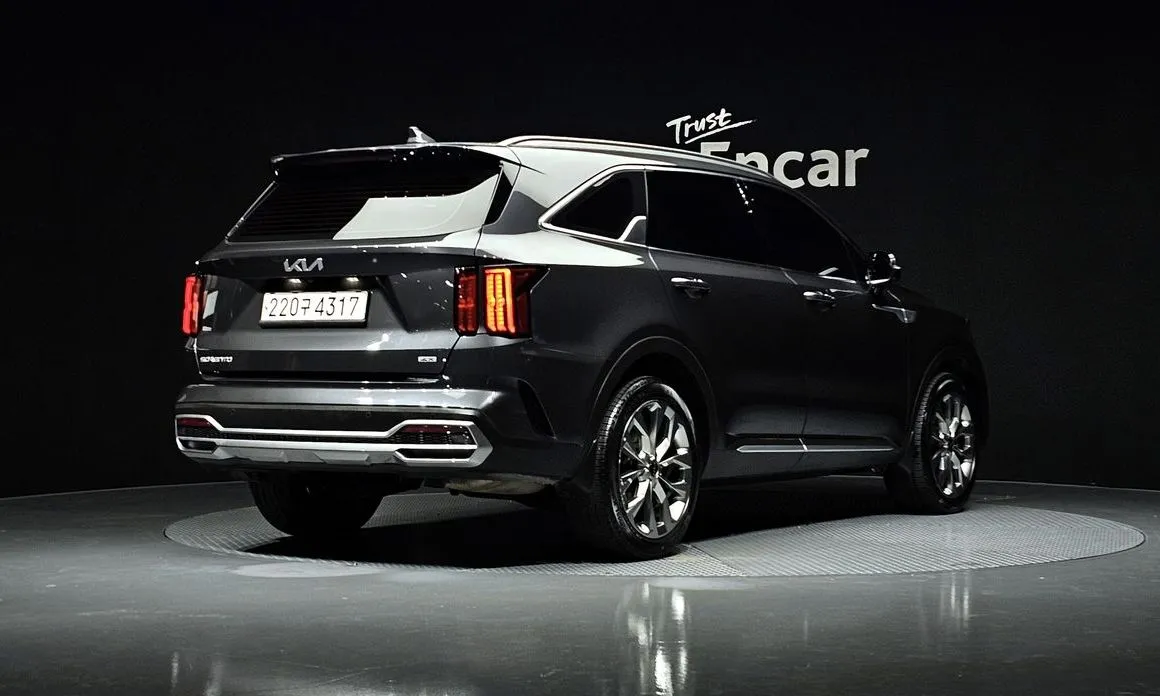 Kia Sorento — фото 9