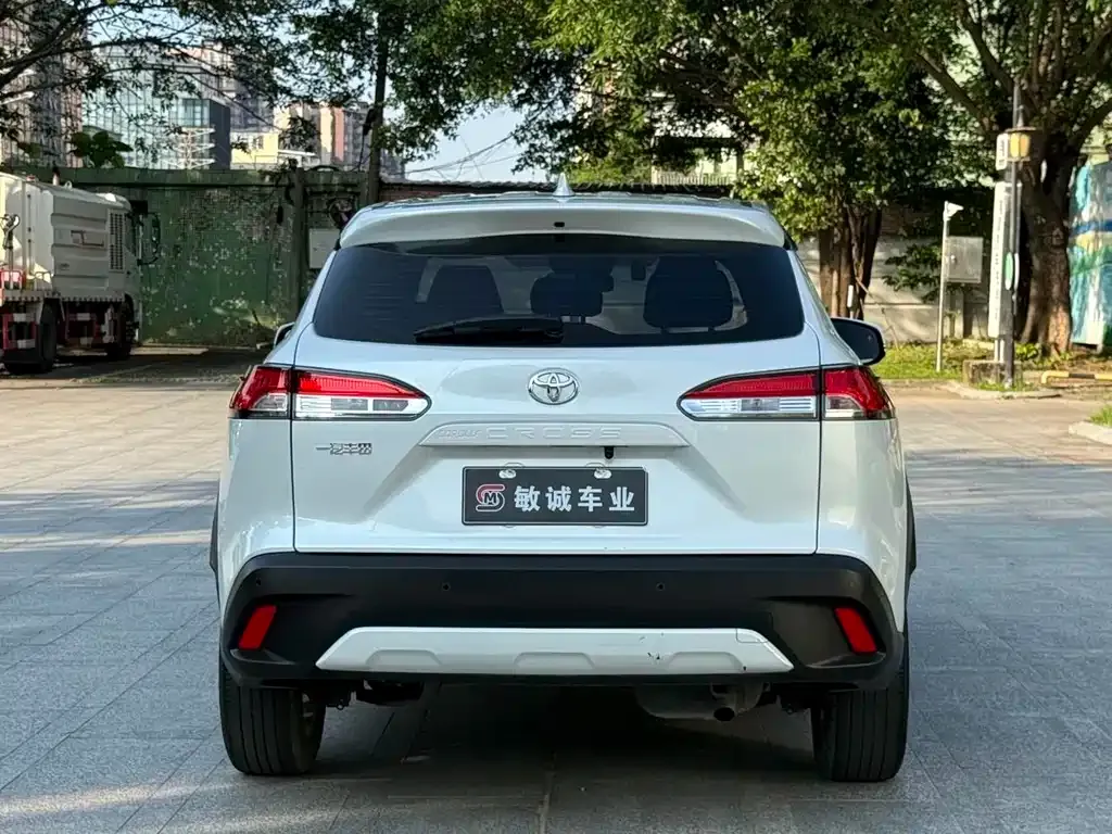 Toyota Corolla Cross — фото 3