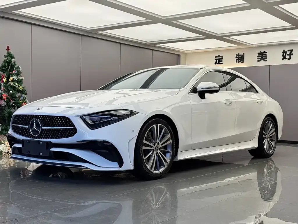 Mercedes-Benz CLS — фото 1