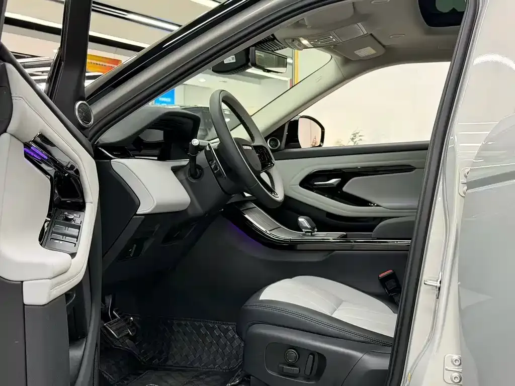 Land Rover Evoque — фото 6