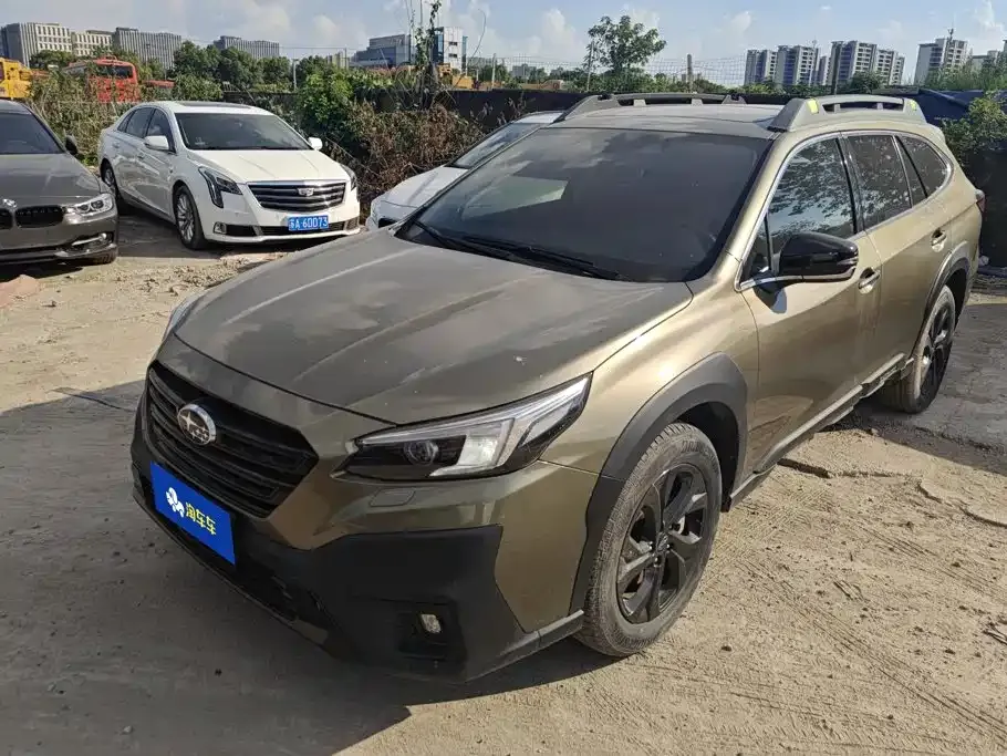 Subaru Outback — фото 1