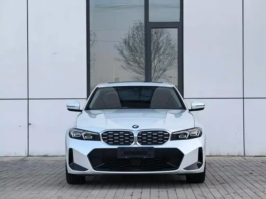 BMW 3 Series — фото 1