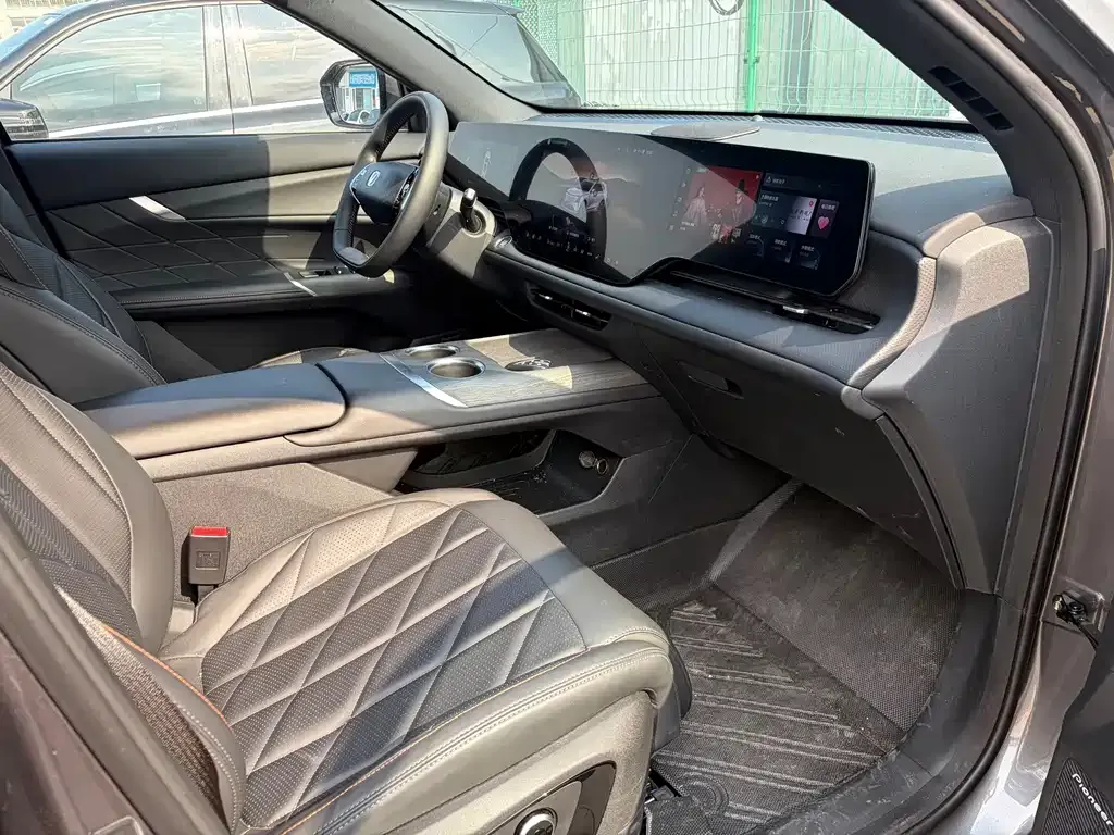 Changan CS75PLUS — фото 10