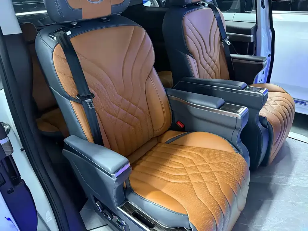 GAC Motor Trumpchi M8 — фото 4