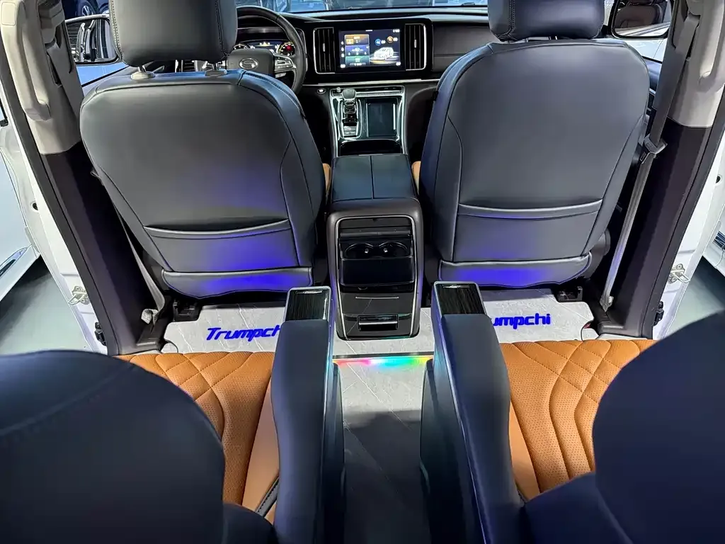 GAC Motor Trumpchi M8 — фото 9