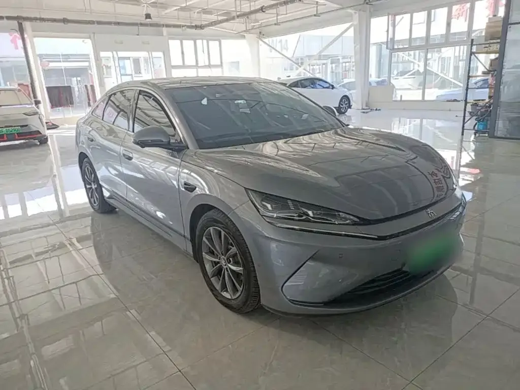 BYD Qin L — фото 9