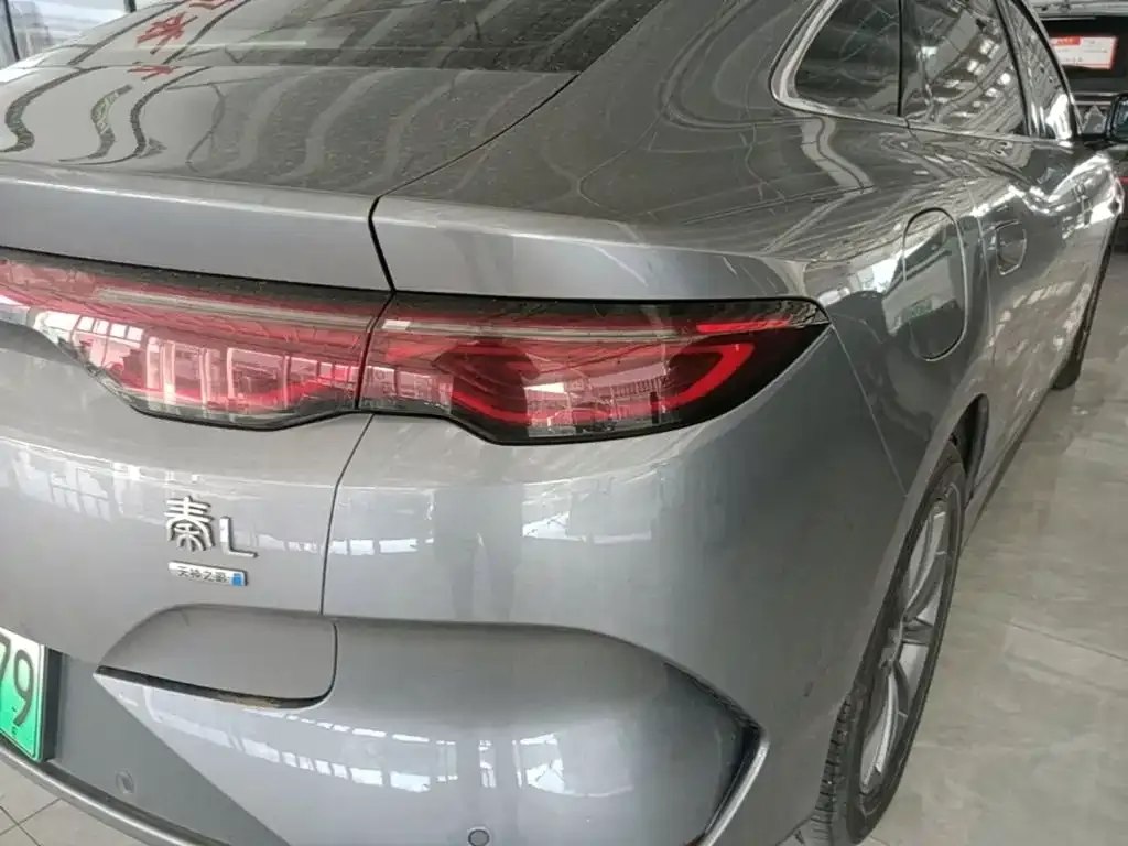 BYD Qin L — фото 8