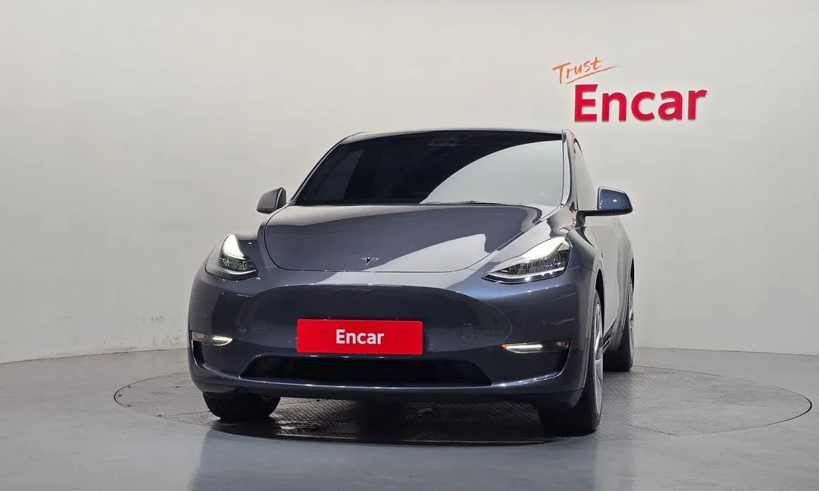 Tesla Model Y — фото 2