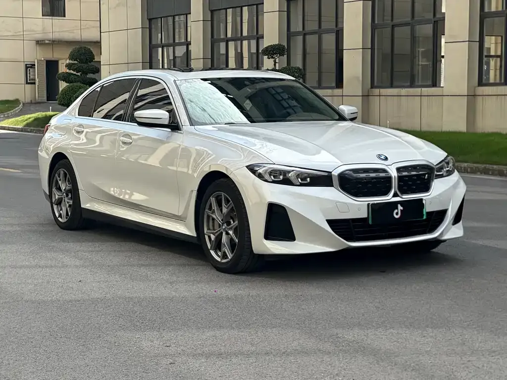 BMW i3 — фото 10