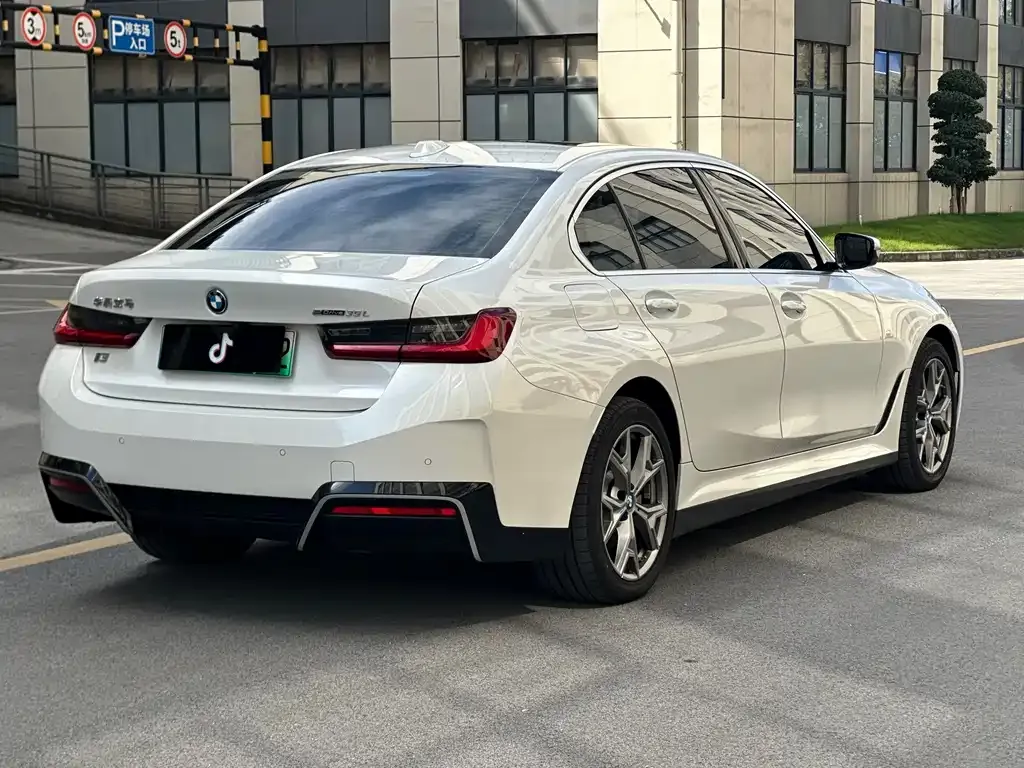 BMW i3 — фото 7
