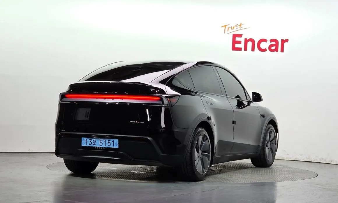 Tesla Model Y — фото 4