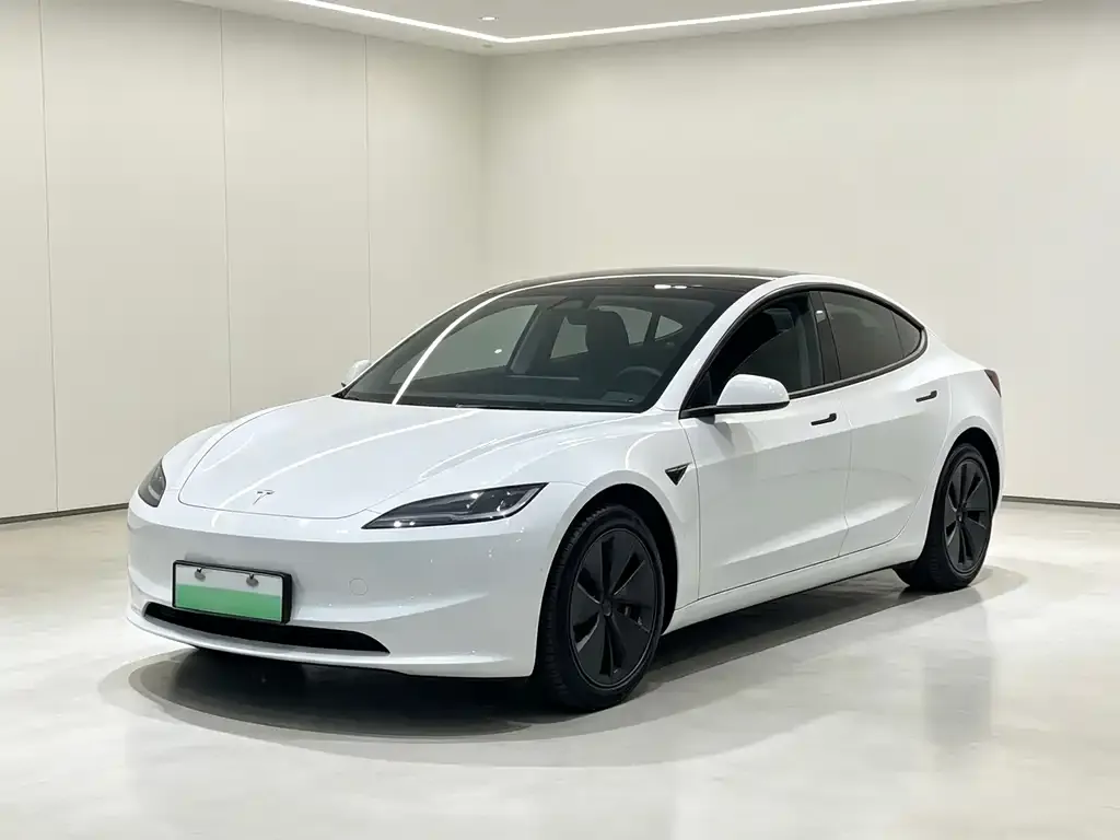 Tesla Model 3 — фото 3