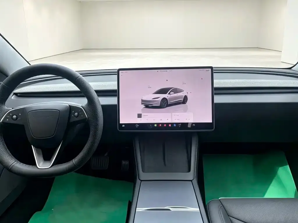 Tesla Model 3 — фото 8