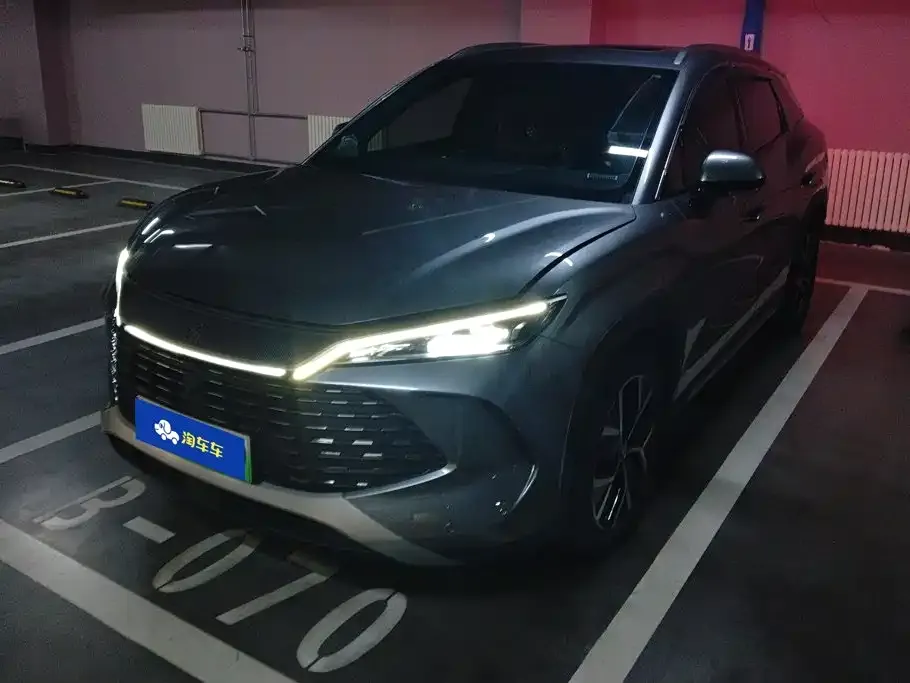 BYD L DM-i — фото 1