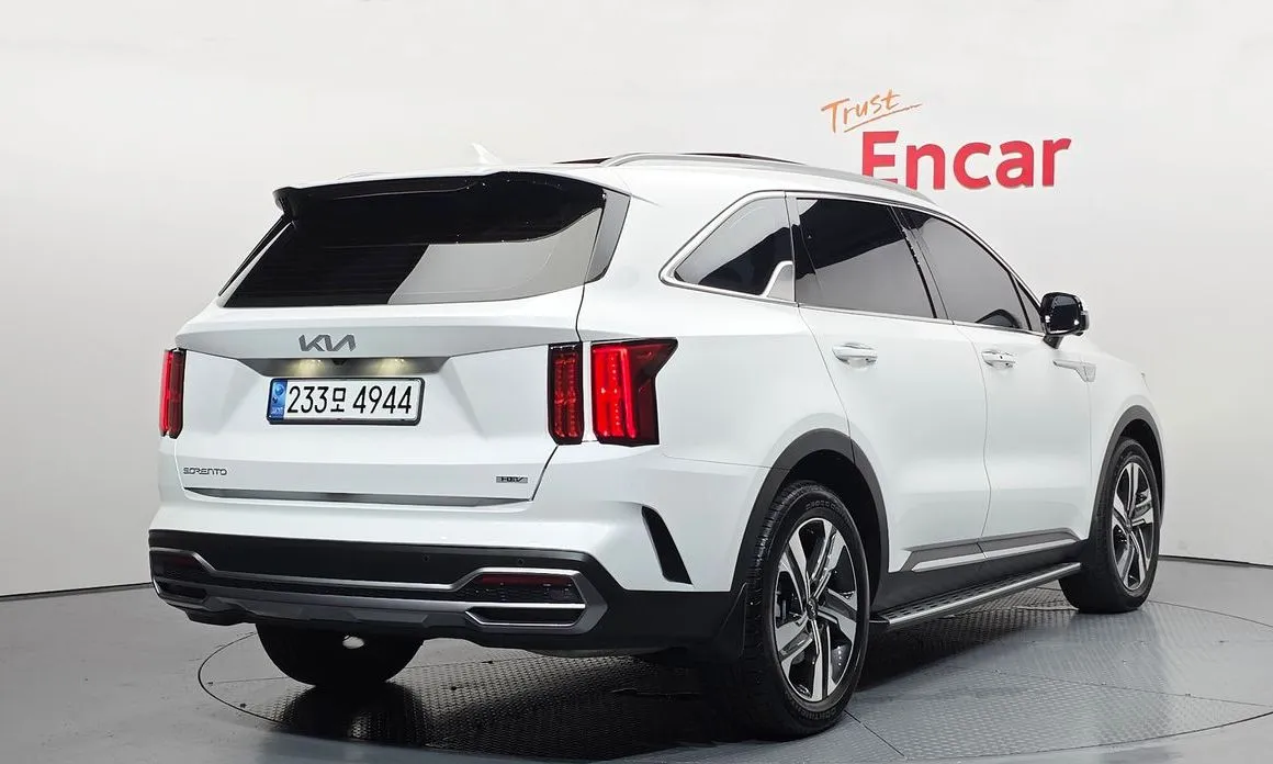 Kia Sorento — фото 9