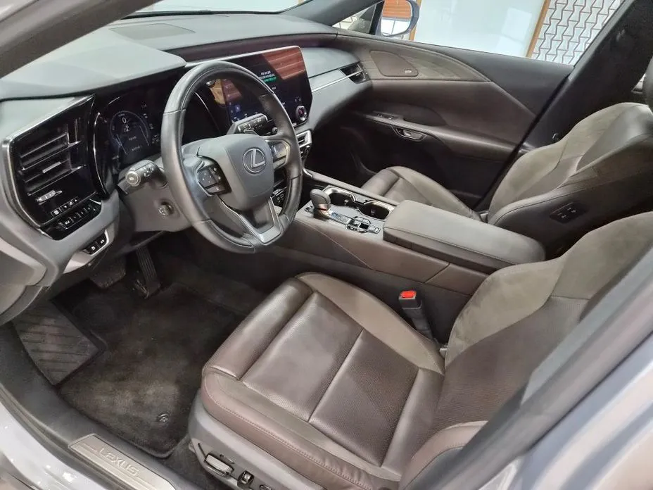 Lexus RX — фото 10