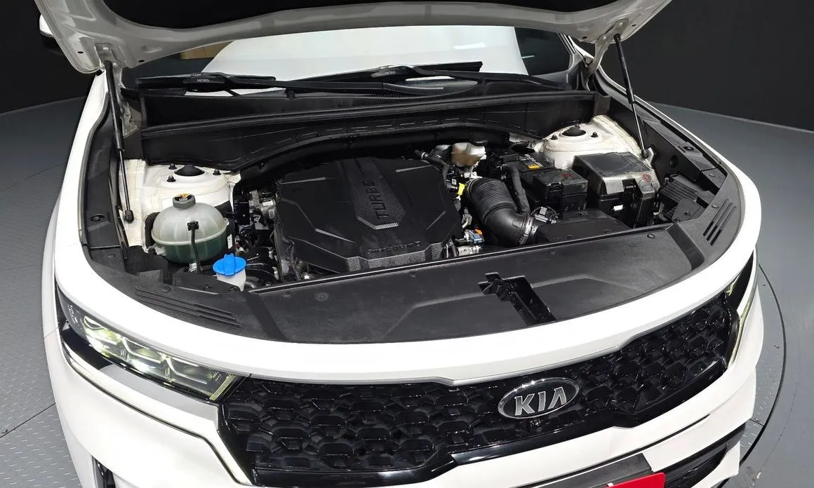 Kia Sorento — фото 9