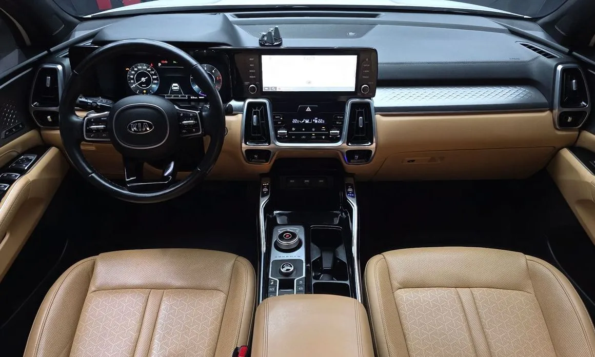 Kia Sorento — фото 10
